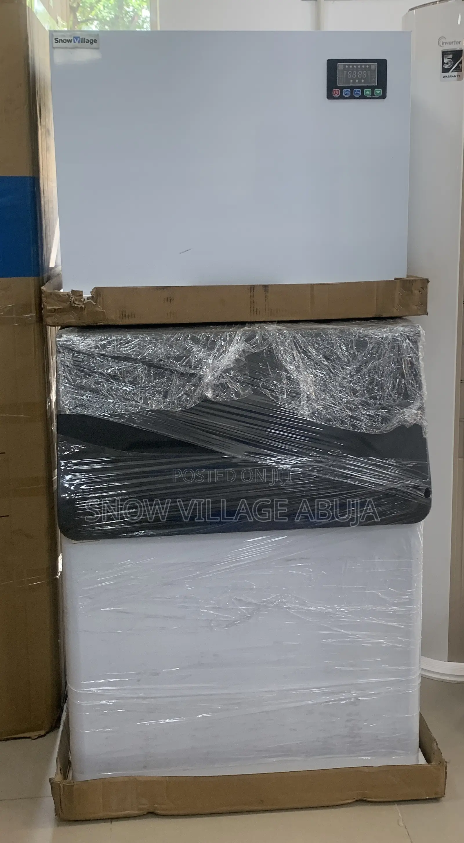 Ice Cube Maker