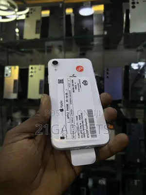 Apple iPhone XR 64 GB White