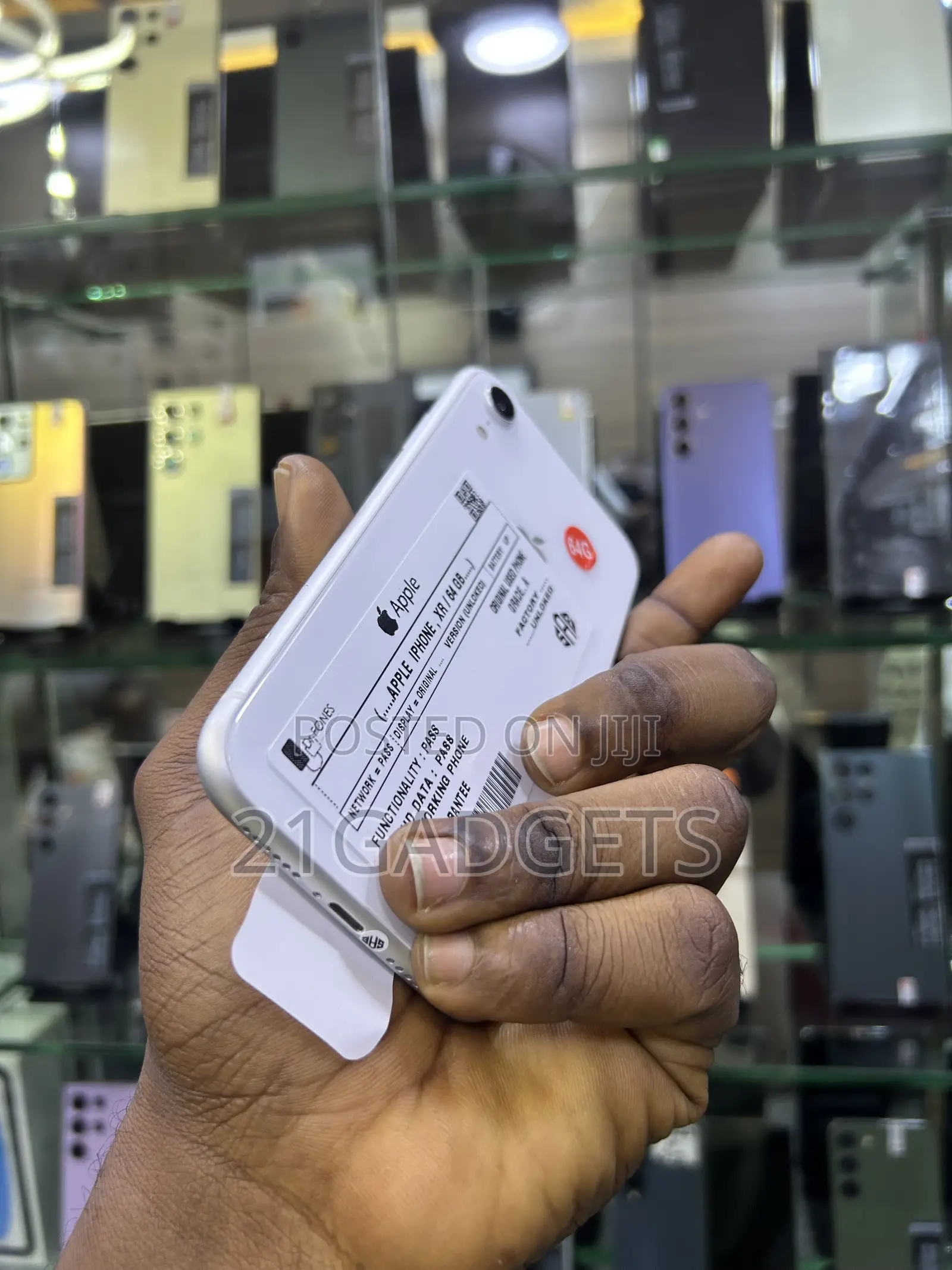 Apple iPhone XR 64 GB White
