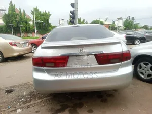 Honda Accord 2005 Silver