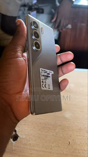 Tecno Camon 40 Pro 5G 256 GB Gray
