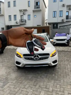 Mercedes-Benz GLC-Class 2017 White
