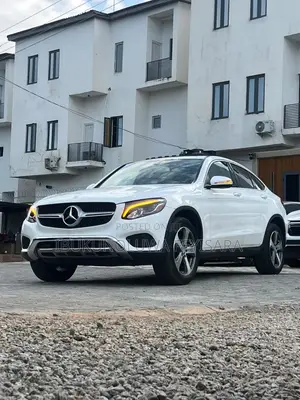 Mercedes-Benz GLC-Class 2017 White