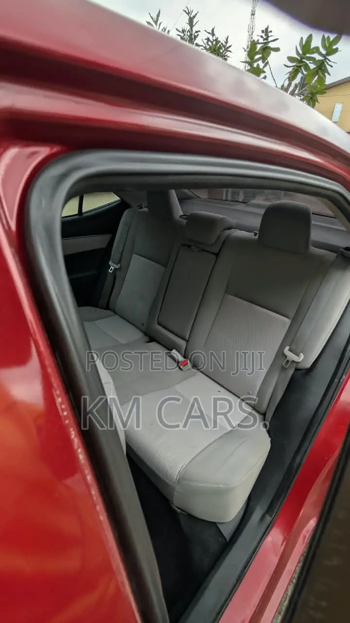 Toyota Corolla 2015