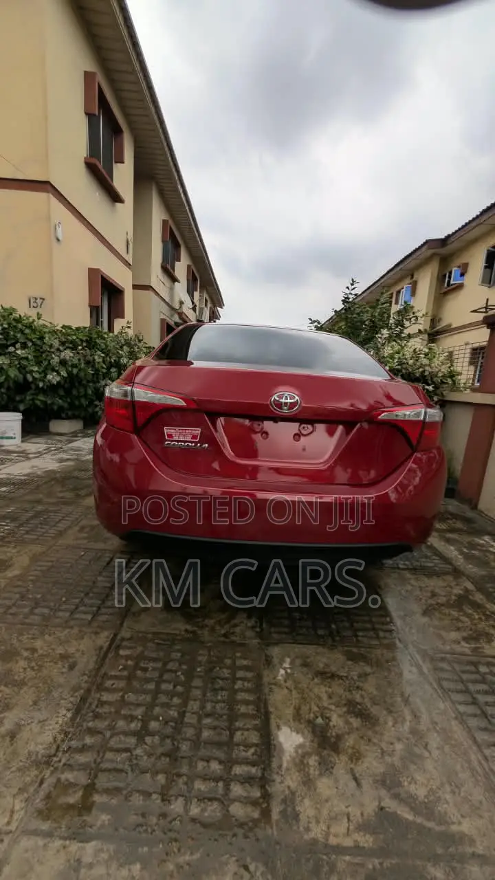 Toyota Corolla 2015