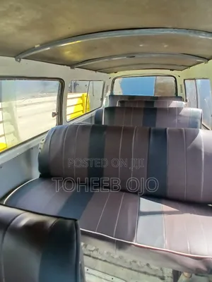 Toyota HiAce 1998 White