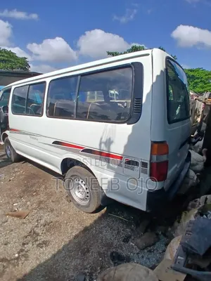 Toyota HiAce 1998 White