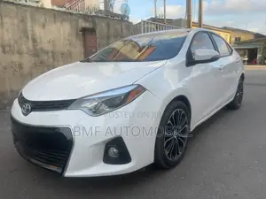 Toyota Corolla 2016 White