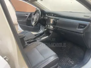 Toyota Corolla 2016 White
