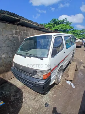 Toyota HiAce 1989 White