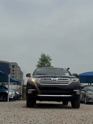 Toyota Highlander Limited 3.5l 4WD 2013 Black