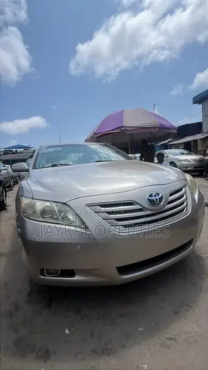 Toyota Camry 2007 Gold