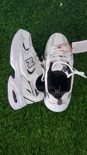 Unisex Sneakers