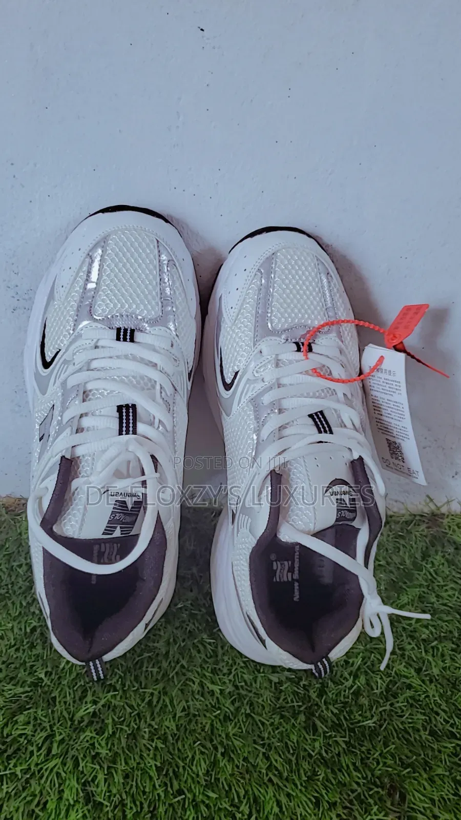 Unisex Sneakers