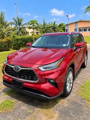 Toyota Highlander Limited 2021 Red