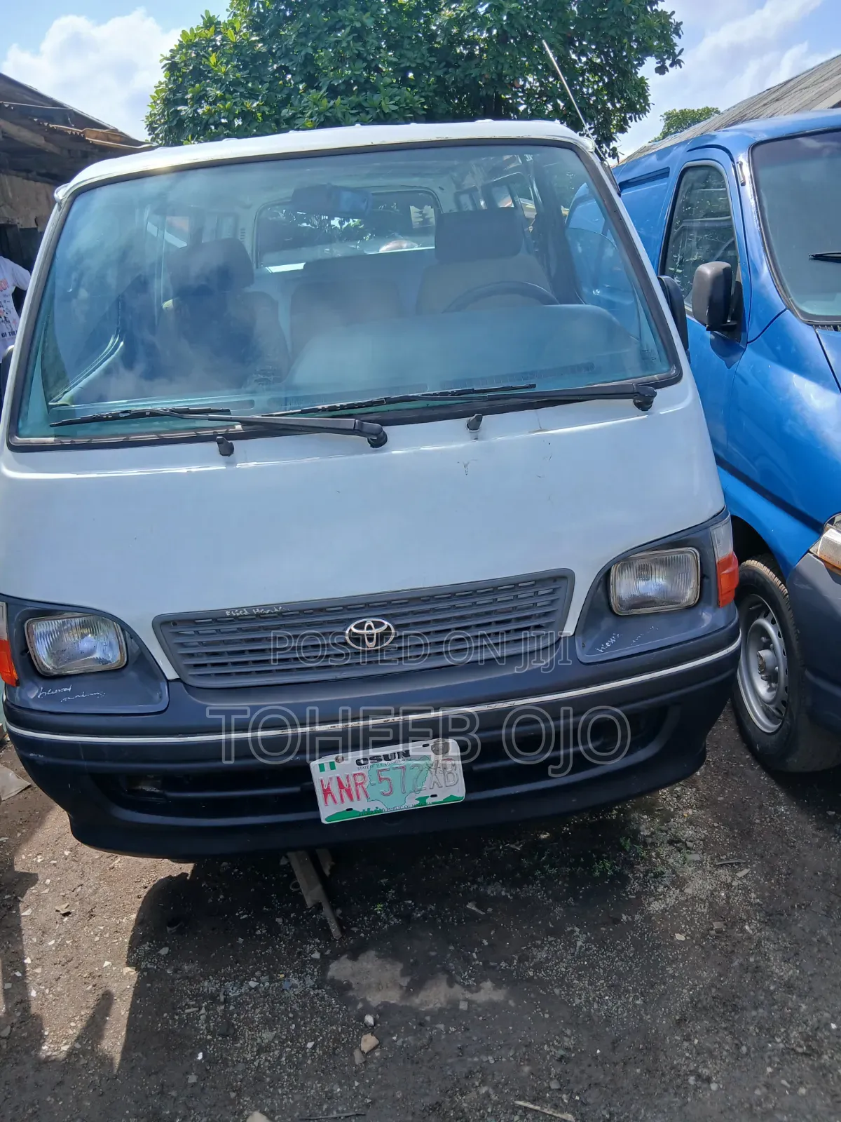 Toyota HiAce 1998 White