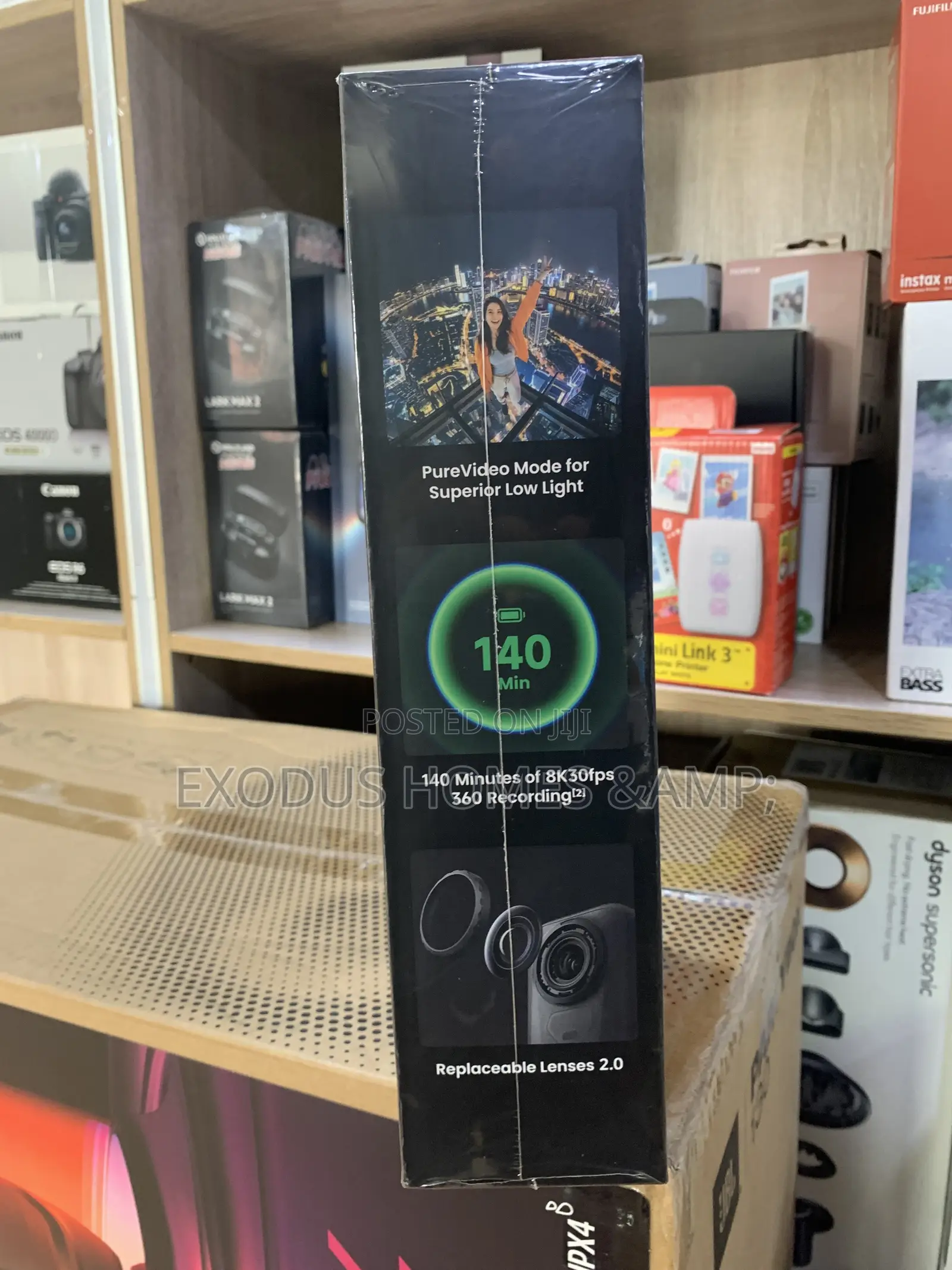 Insta360 X6 8K 360 Camera Essentials Bundle