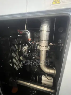 350kva Brand New UKPerkins Soundproof Diesel Generator 100% Copper 