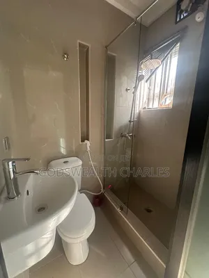 4bdrm Apartment in Gbagada Estate for rent