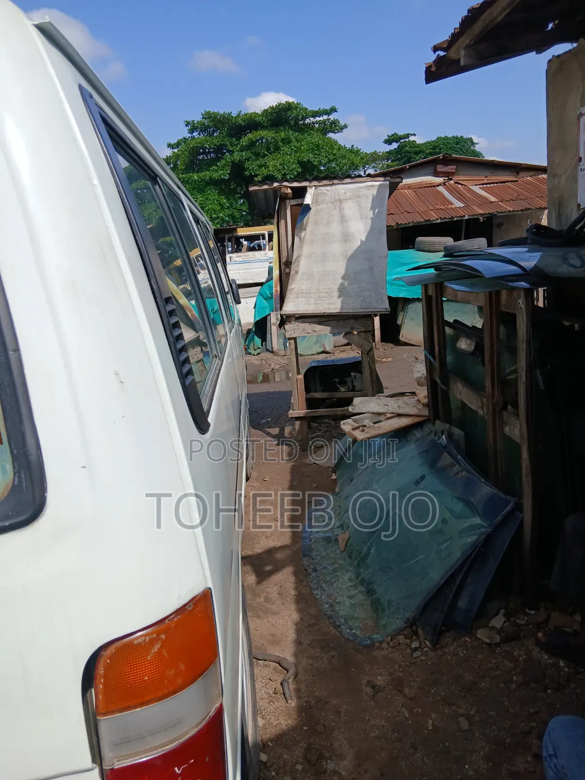 Toyota HiAce 1998 White