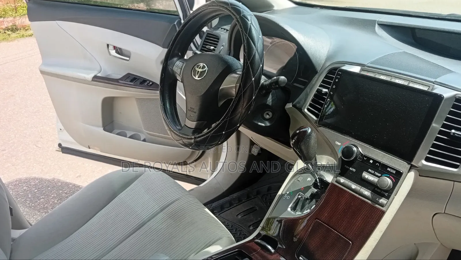Toyota Venza 2010 White