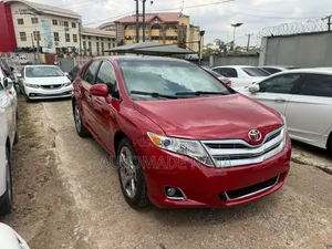 Toyota Venza XLE 2010 Red