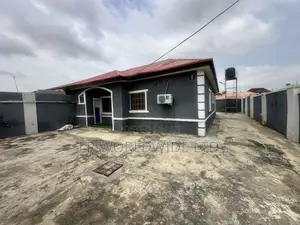 2bdrm Bungalow in Trademore, Lugbe District for sale