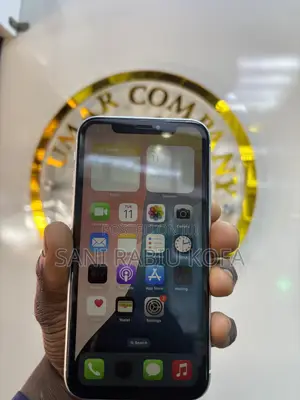 Apple iPhone XR 128 GB White