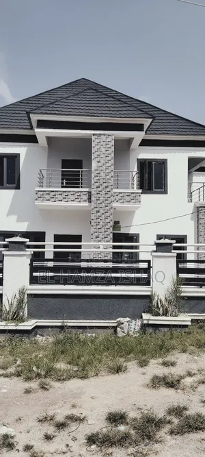 3bdrm Duplex in Twin Palm, Sabon Lugbe for rent