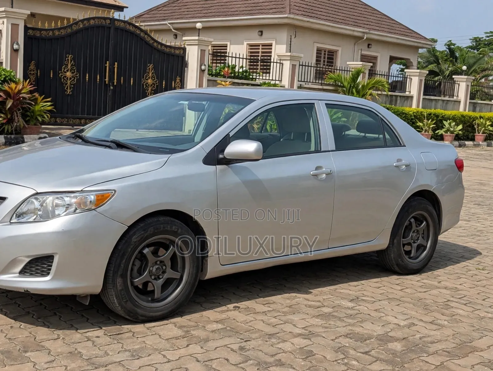 Toyota Corolla 2009 Silver