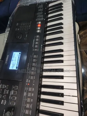 Yamaha PSR E463