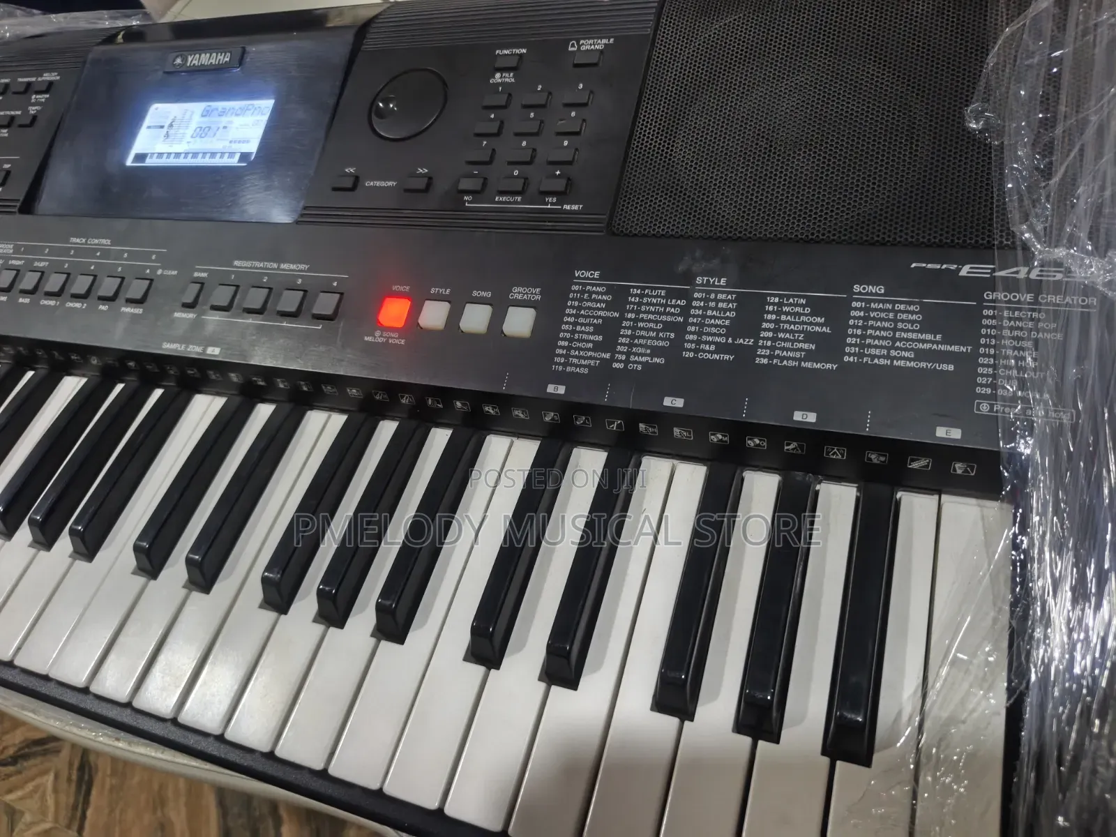 Yamaha PSR E463