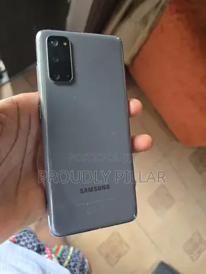 Samsung Galaxy S20 128 GB Gray