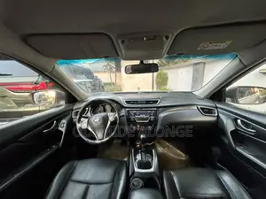 Nissan X-Trail 2016 Gray