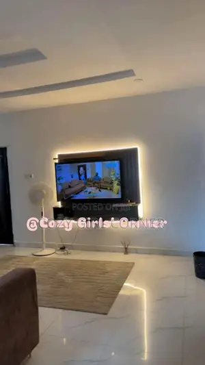 Weekly Girls Apartment