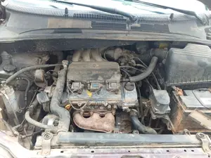 Toyota Sienna 2000 Brown