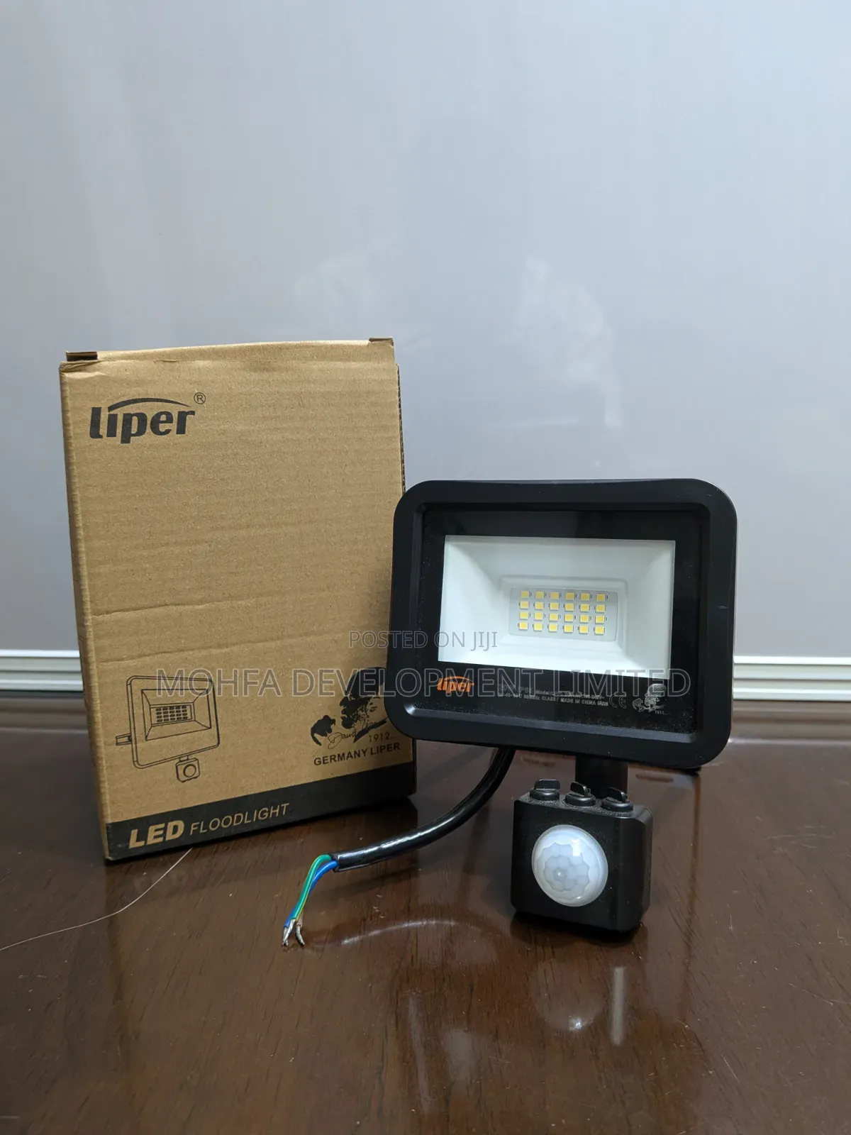 20w Liper Floodlight With Motion Sensor