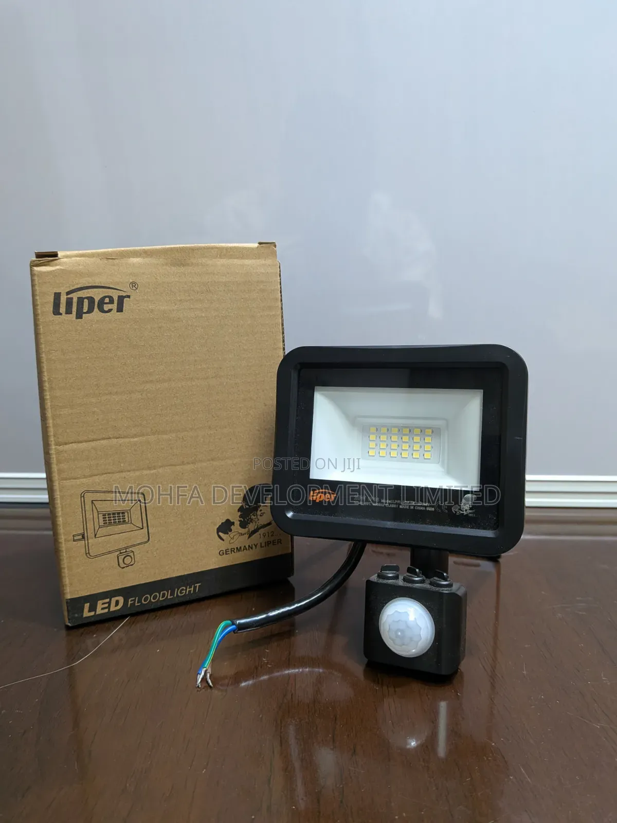 20w Liper Floodlight With Motion Sensor
