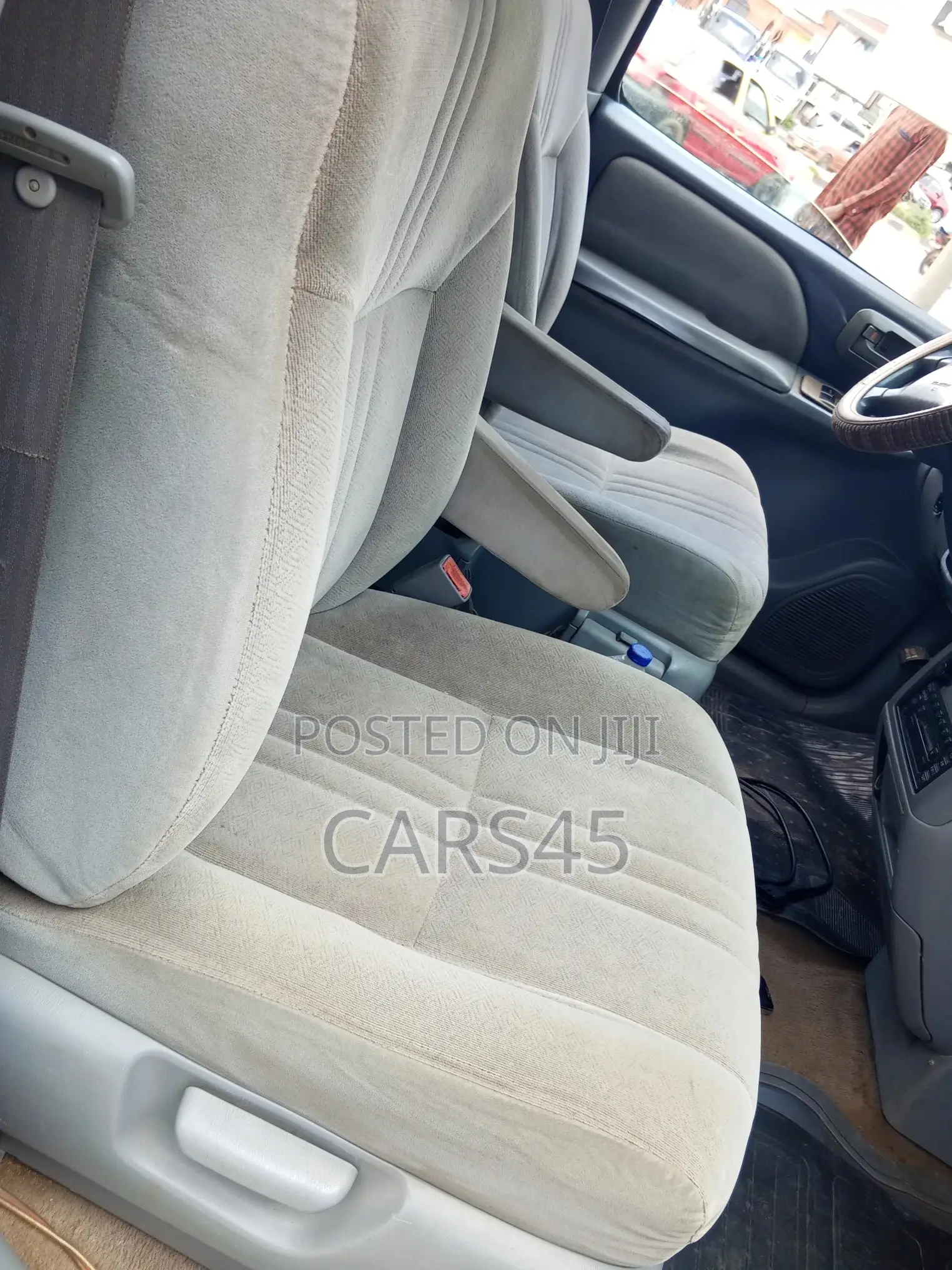 Toyota Sienna 2000 Brown