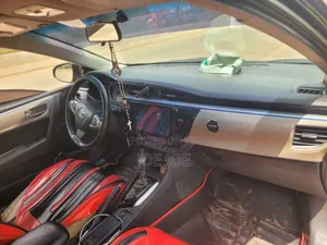 Toyota Corolla 2016 Black