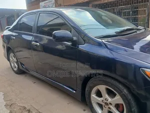 Toyota Corolla 2012 Blue