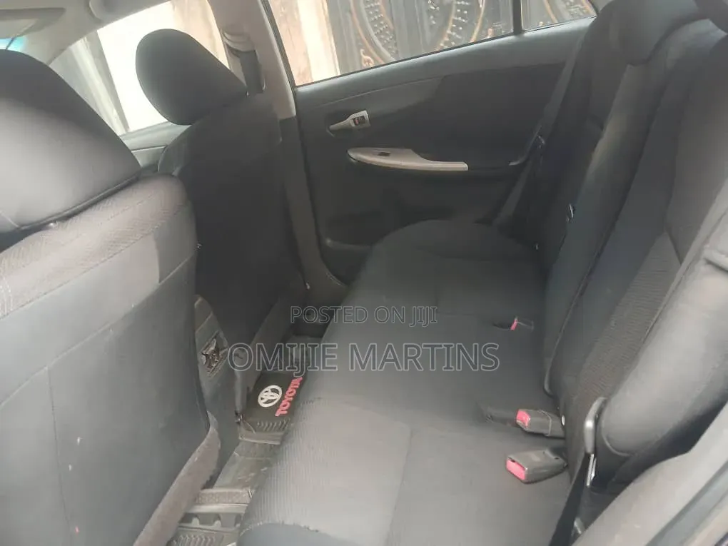 Toyota Corolla 2012 Blue