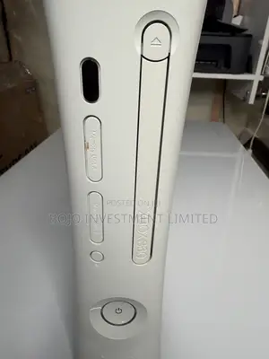 Xbox 360 / Hard Disk Drive(HDD) / 1 Controller/ Power Adapter