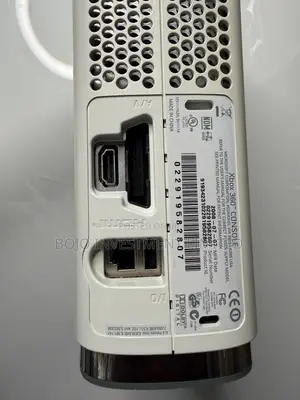 Xbox 360 / Hard Disk Drive(HDD) / 1 Controller/ Power Adapter