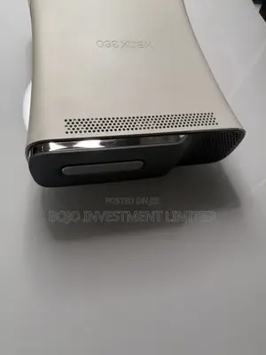 Xbox 360 / Hard Disk Drive(HDD) / 1 Controller/ Power Adapter