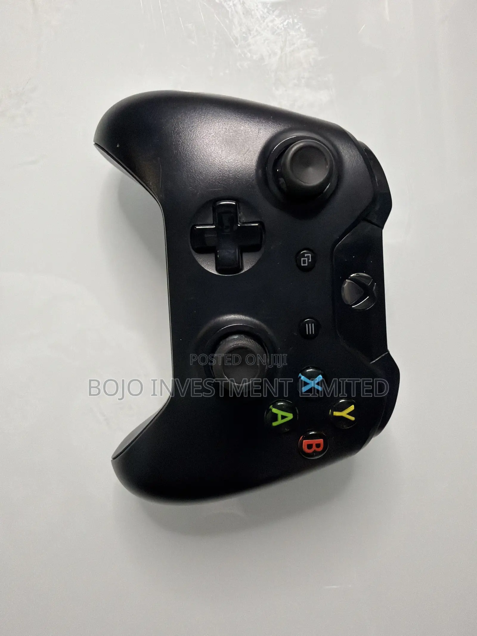 Xbox 360 / Hard Disk Drive(HDD) / 1 Controller/ Power Adapter