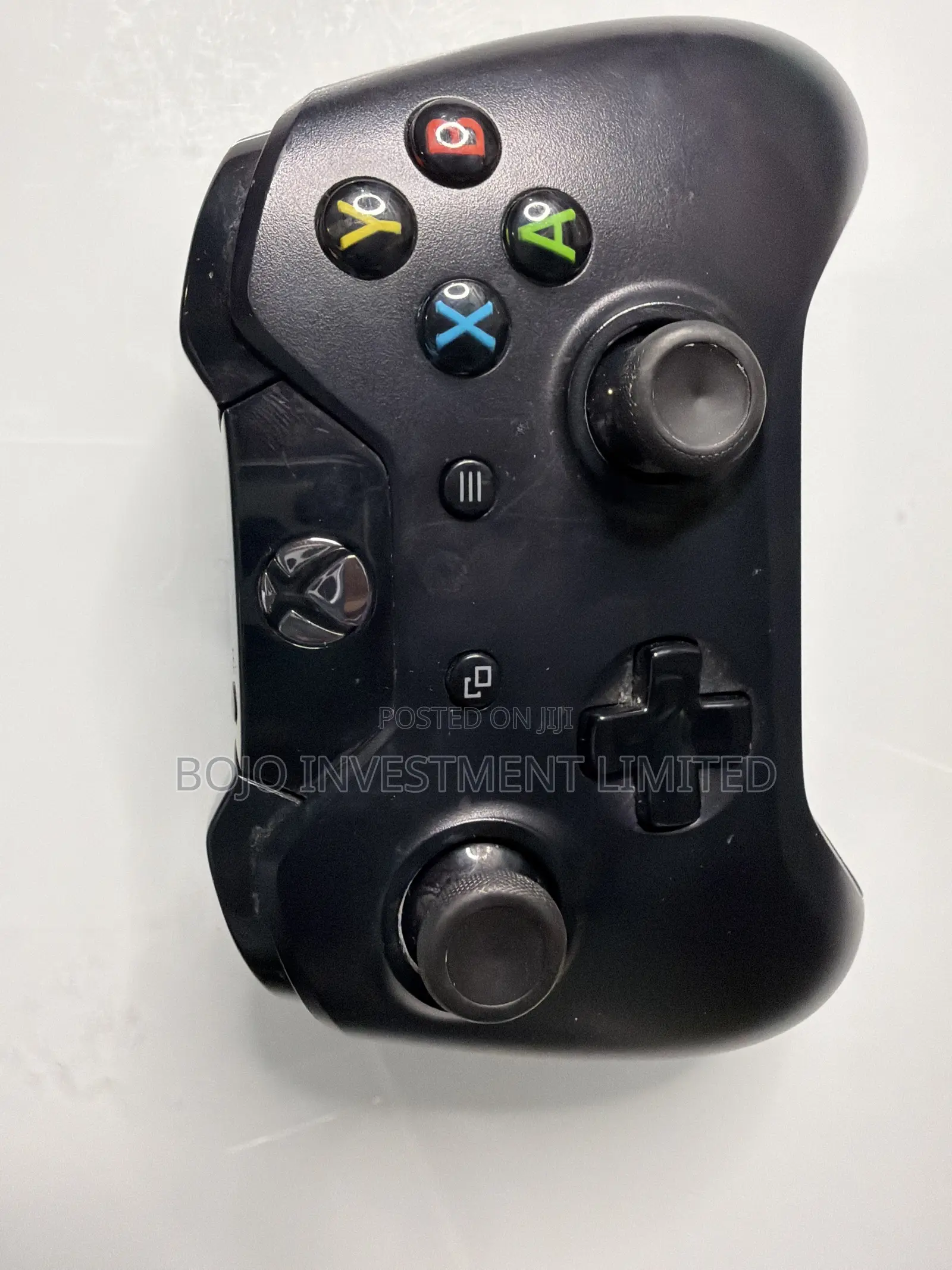 Xbox 360 / Hard Disk Drive(HDD) / 1 Controller/ Power Adapter