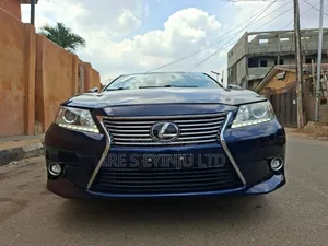 Lexus ES 2014 Blue