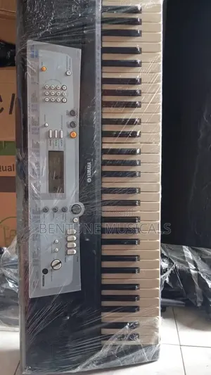 Yamaha YPT-200 Portable Keyboard