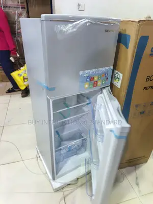 Skyrun 138 Litres Fridge for Family Kitchen Convenience